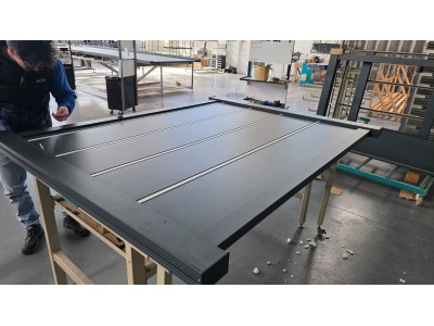 Image de fabrication: portail battant